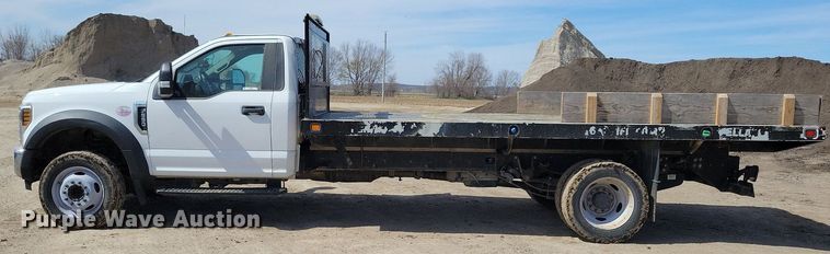 image for item LC9952 2019 Ford F550 Super Duty XL flatbed truck