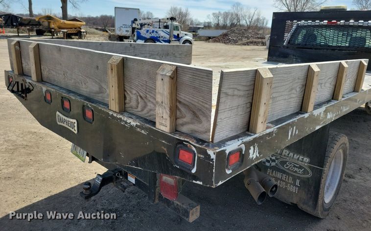 image for item LC9952 2019 Ford F550 Super Duty XL flatbed truck