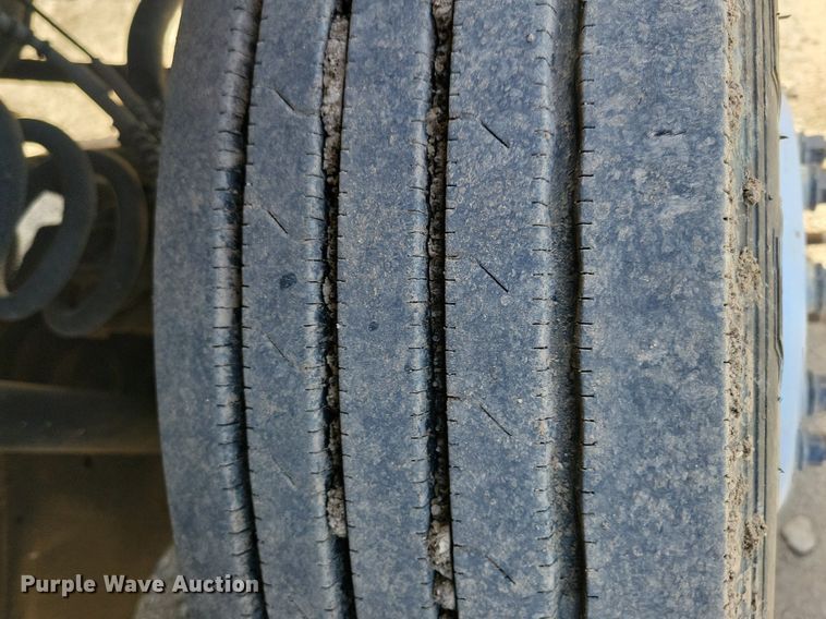 image for item LC9952 2019 Ford F550 Super Duty XL flatbed truck