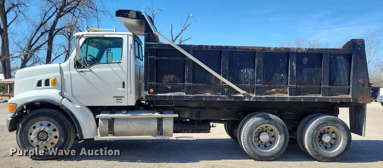 image for item LC9957 2007 Sterling LT7500 dump truck
