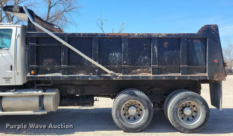 image for item LC9957 2007 Sterling LT7500 dump truck