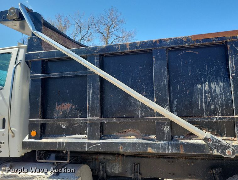 image for item LC9957 2007 Sterling LT7500 dump truck