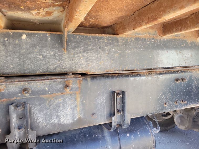 image for item LC9957 2007 Sterling LT7500 dump truck