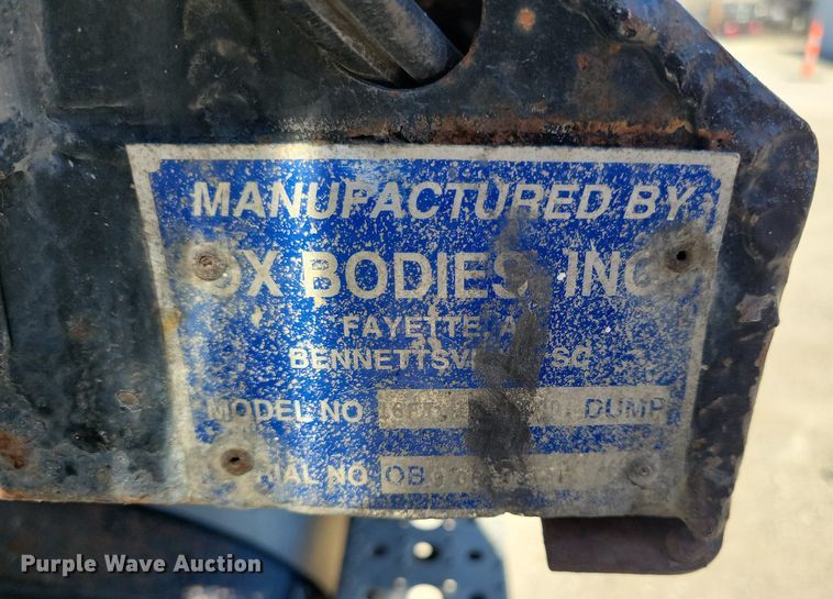 image for item LC9957 2007 Sterling LT7500 dump truck