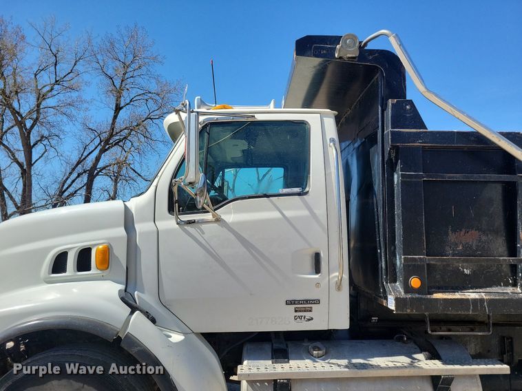 image for item LC9957 2007 Sterling LT7500 dump truck
