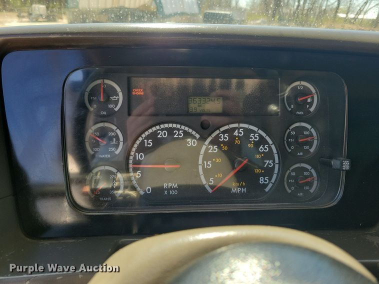 image for item LC9957 2007 Sterling LT7500 dump truck