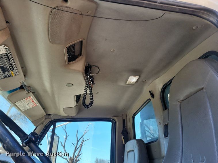 image for item LC9957 2007 Sterling LT7500 dump truck