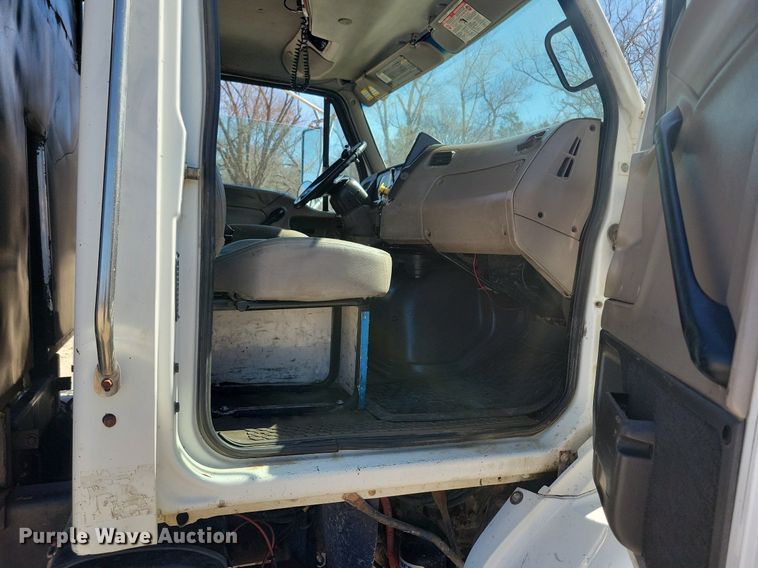 image for item LC9957 2007 Sterling LT7500 dump truck