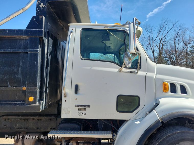 image for item LC9957 2007 Sterling LT7500 dump truck