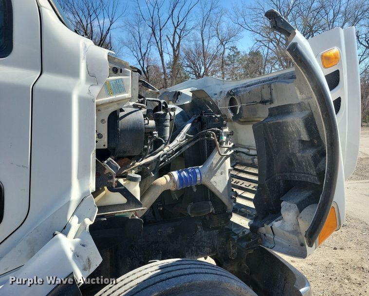 image for item LC9957 2007 Sterling LT7500 dump truck
