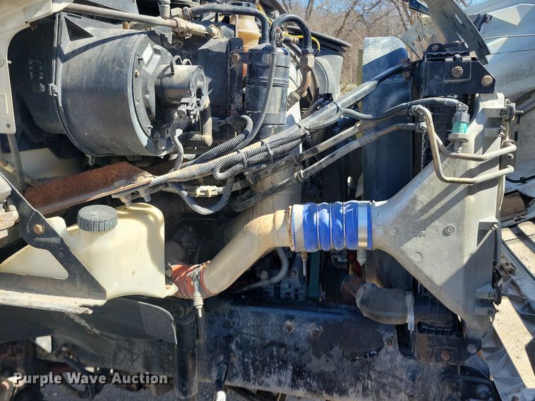 image for item LC9957 2007 Sterling LT7500 dump truck