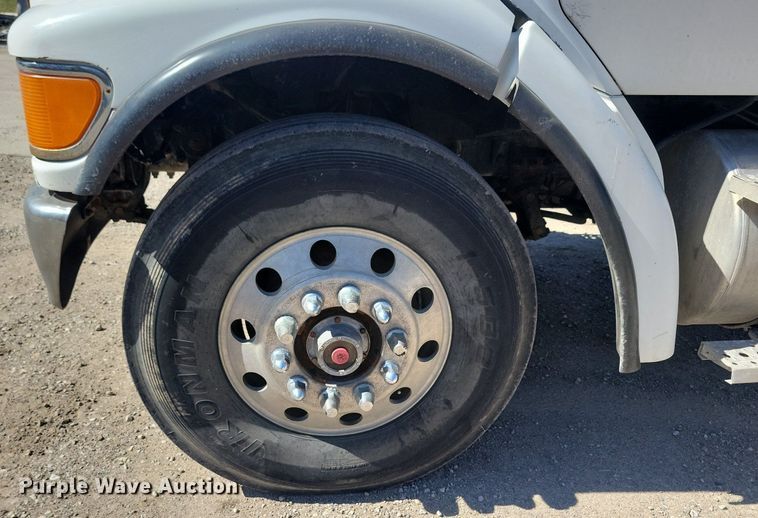 image for item LC9957 2007 Sterling LT7500 dump truck