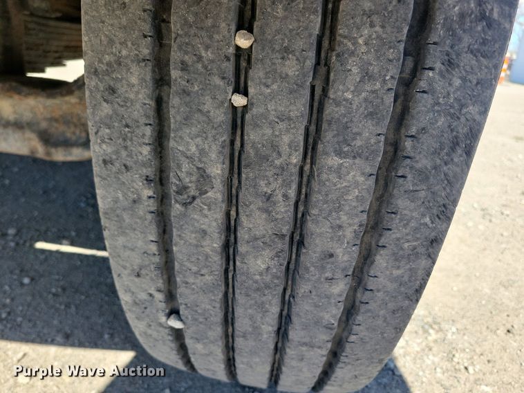 image for item LC9957 2007 Sterling LT7500 dump truck