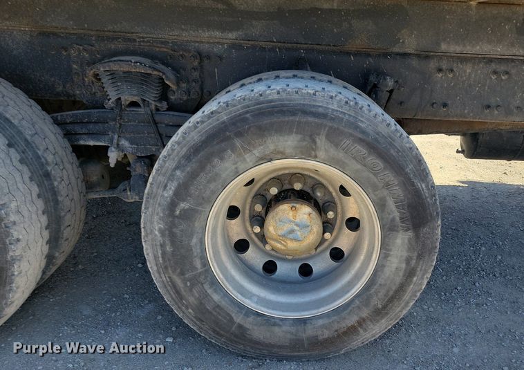 image for item LC9957 2007 Sterling LT7500 dump truck