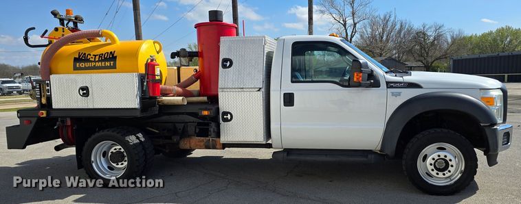 image for item LD9128 2016 Ford F550 Super Duty hydrovac truck
