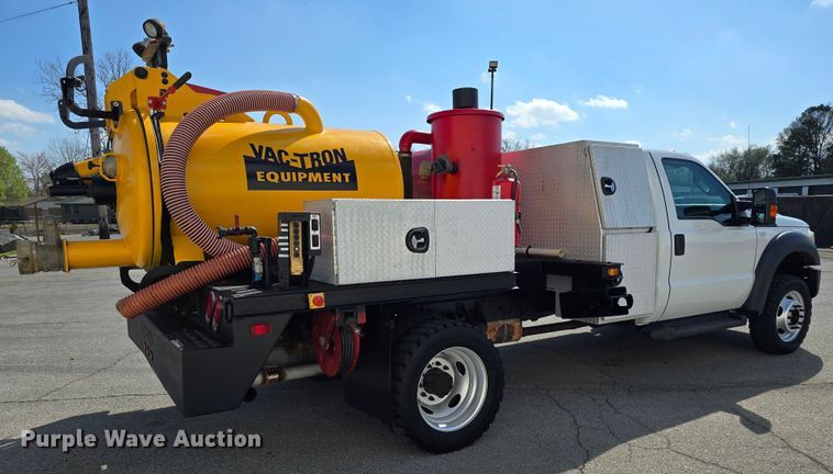 image for item LD9128 2016 Ford F550 Super Duty hydrovac truck