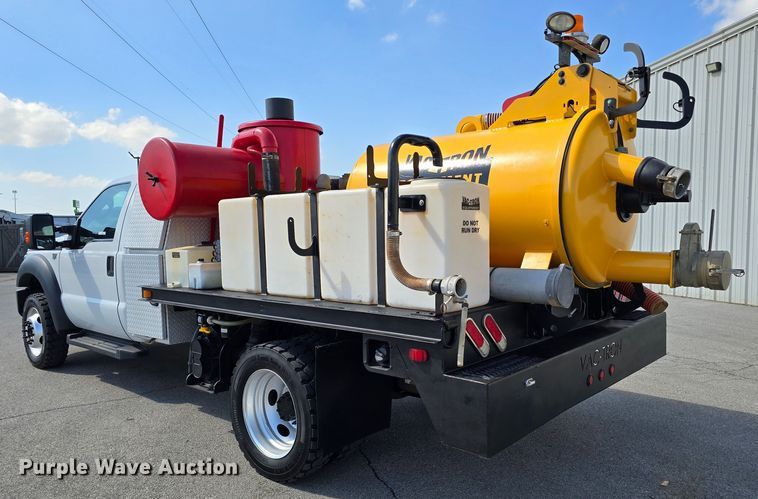 image for item LD9128 2016 Ford F550 Super Duty hydrovac truck
