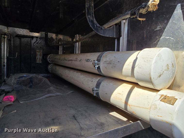 image for item LD9128 2016 Ford F550 Super Duty hydrovac truck