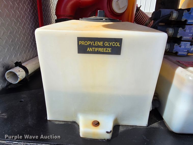 image for item LD9128 2016 Ford F550 Super Duty hydrovac truck