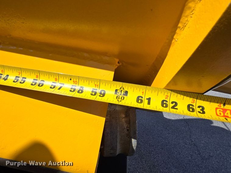 image for item LD9128 2016 Ford F550 Super Duty hydrovac truck