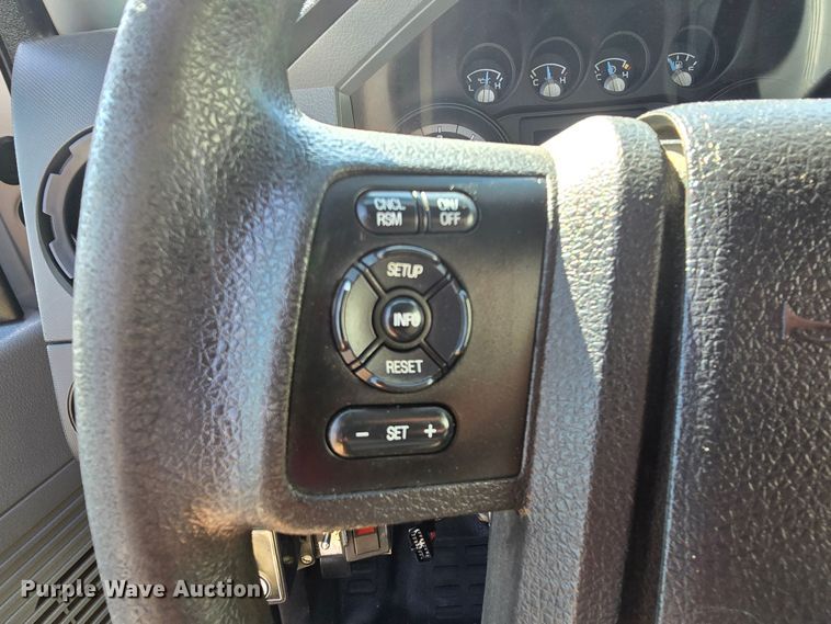 image for item LD9128 2016 Ford F550 Super Duty hydrovac truck