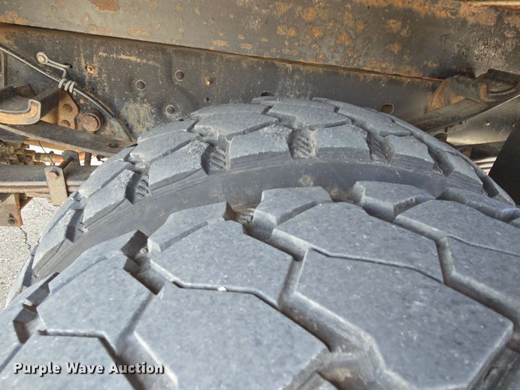 image for item LD9128 2016 Ford F550 Super Duty hydrovac truck