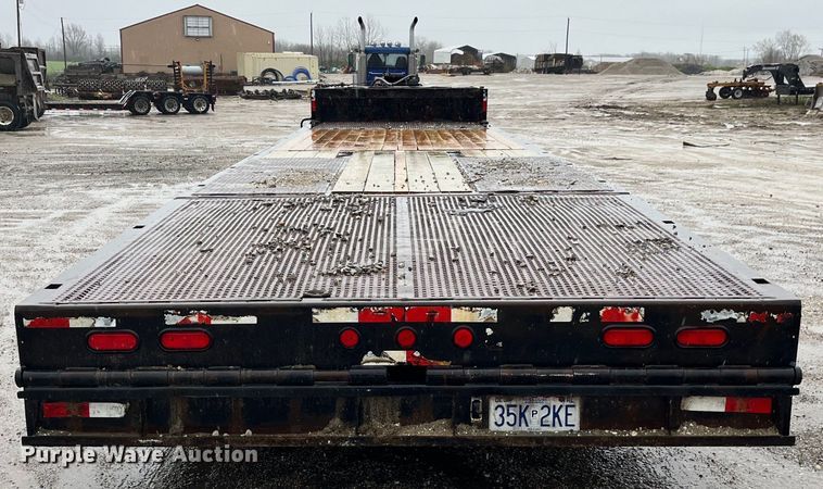 image for item LD9379 2002 Dakota Trail-Eze TE70HT48 drop deck equipment trailer