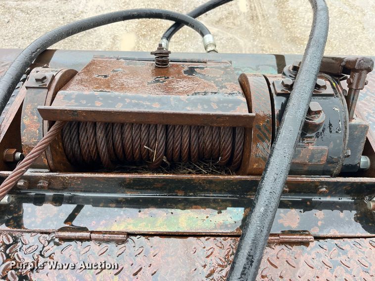 image for item LD9379 2002 Dakota Trail-Eze TE70HT48 drop deck equipment trailer