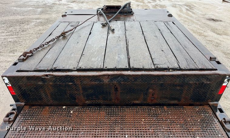 image for item LD9379 2002 Dakota Trail-Eze TE70HT48 drop deck equipment trailer