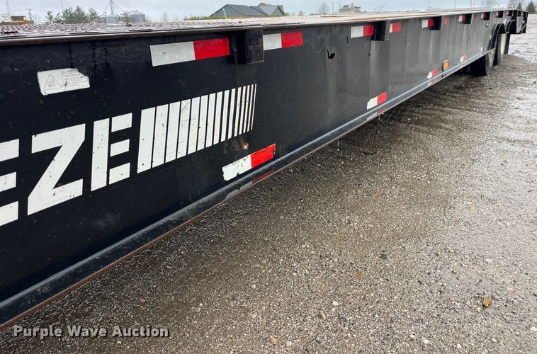 image for item LD9379 2002 Dakota Trail-Eze TE70HT48 drop deck equipment trailer