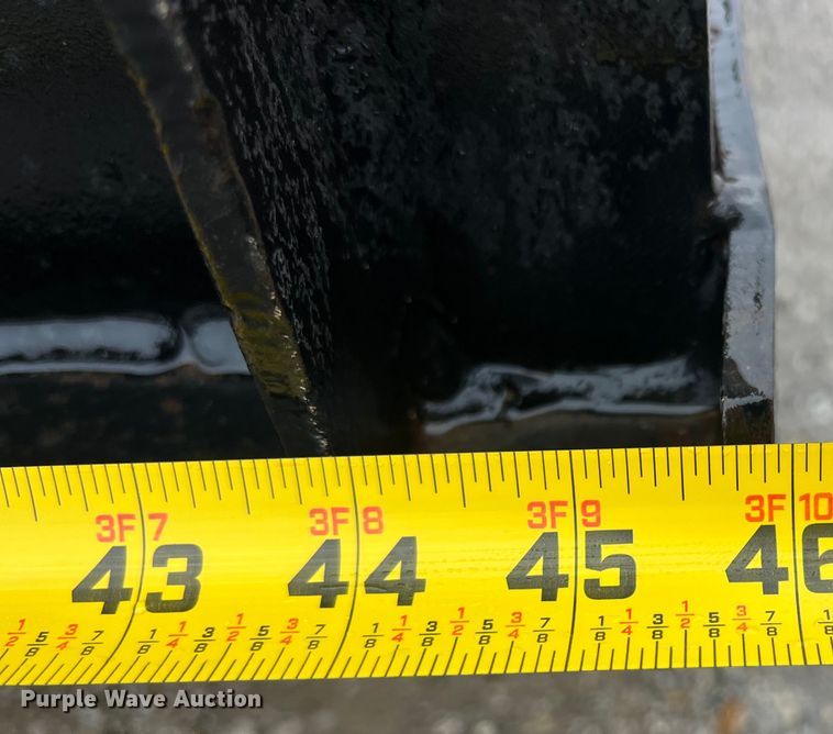 image for item LD9379 2002 Dakota Trail-Eze TE70HT48 drop deck equipment trailer