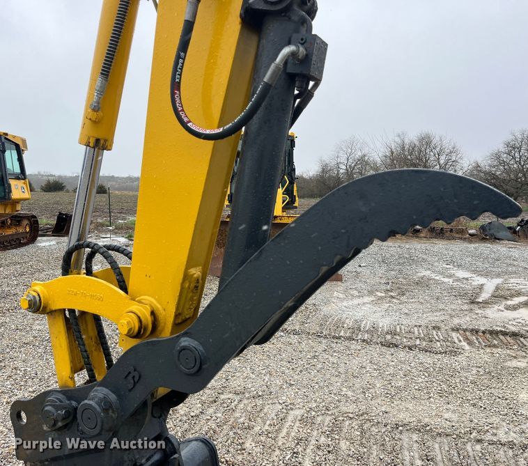 image for item LD9383 2019 Komatsu PC55MR-5MO mini excavator