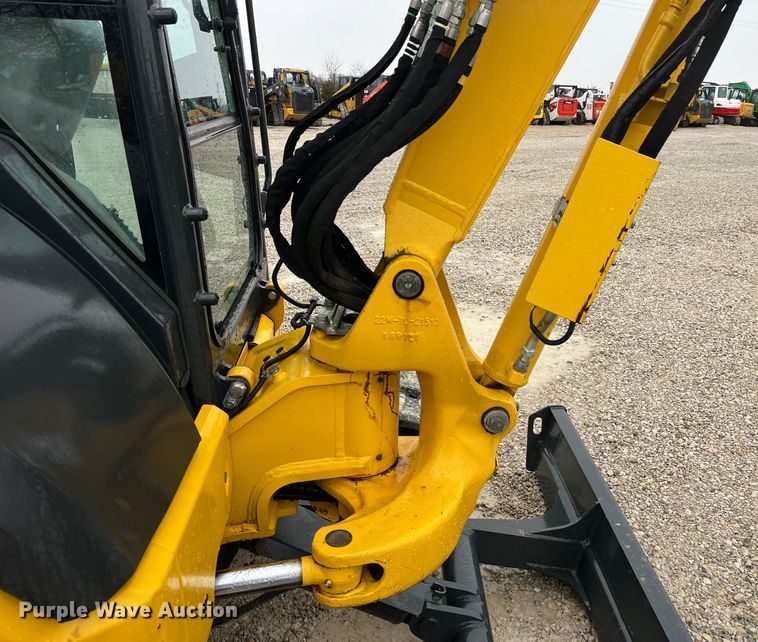 image for item LD9383 2019 Komatsu PC55MR-5MO mini excavator