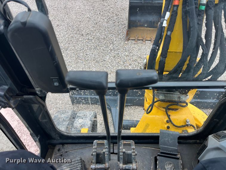 image for item LD9383 2019 Komatsu PC55MR-5MO mini excavator