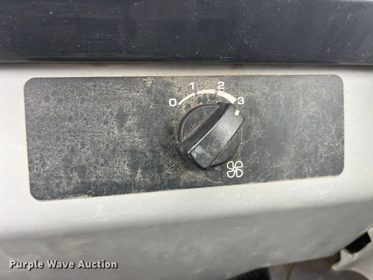 image for item LD9383 2019 Komatsu PC55MR-5MO mini excavator