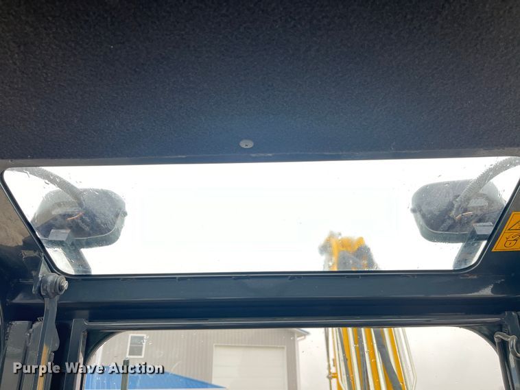 image for item LD9383 2019 Komatsu PC55MR-5MO mini excavator