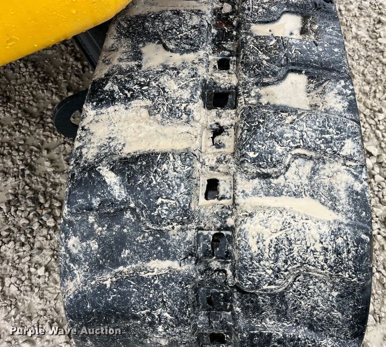 image for item LD9383 2019 Komatsu PC55MR-5MO mini excavator