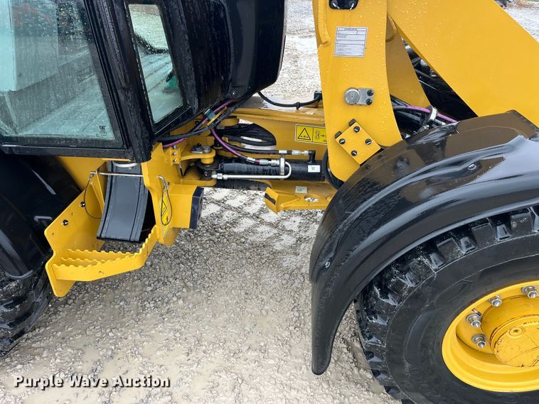 image for item LD9384 2022 Caterpillar  906M wheel loader