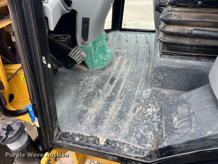 image for item LD9384 2022 Caterpillar  906M wheel loader