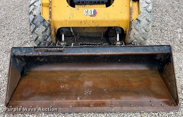 image for item LD9385 2019 Caterpillar 272D3XE skid steer loader