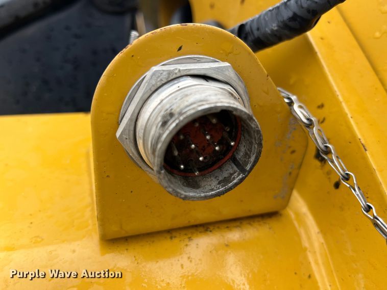 image for item LD9385 2019 Caterpillar 272D3XE skid steer loader