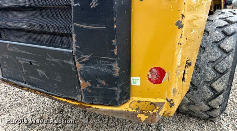 image for item LD9385 2019 Caterpillar 272D3XE skid steer loader