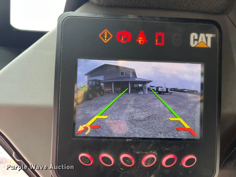 image for item LD9385 2019 Caterpillar 272D3XE skid steer loader