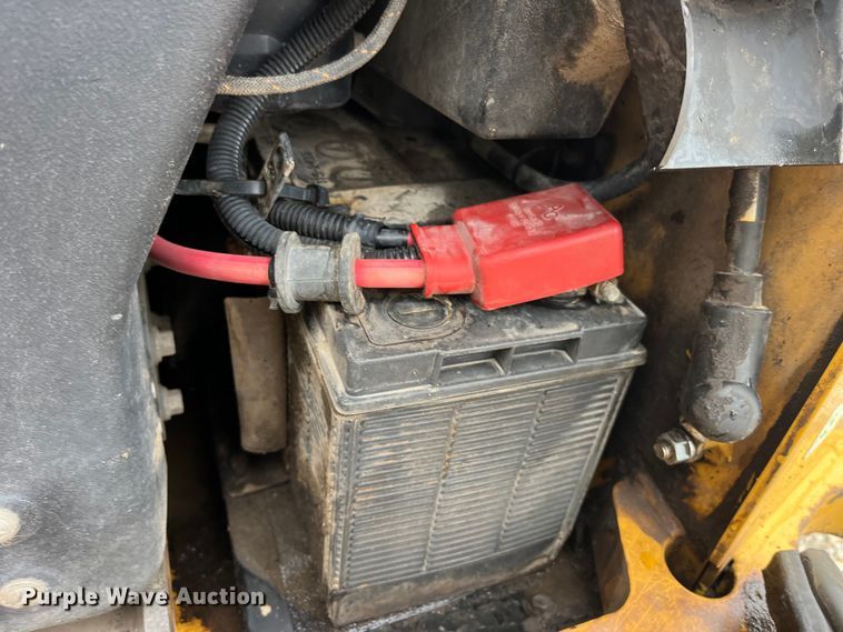 image for item LD9385 2019 Caterpillar 272D3XE skid steer loader