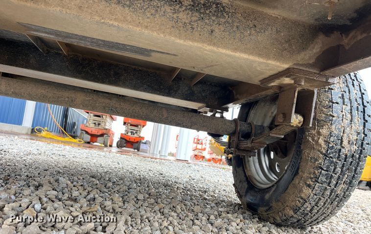 image for item LD9386 2019 Allmand Maxi-Air 185 air compressor