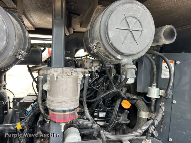 image for item LD9386 2019 Allmand Maxi-Air 185 air compressor