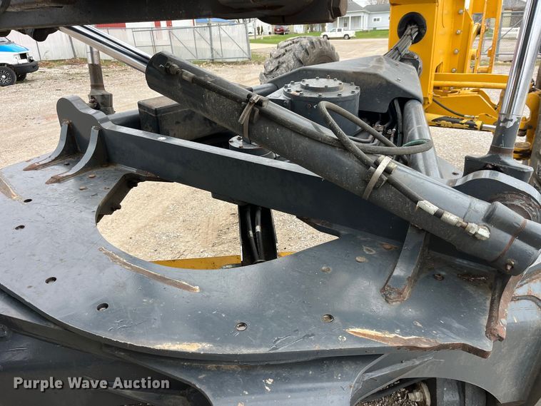 image for item LD9388 2014 John Deere 770G motor grader