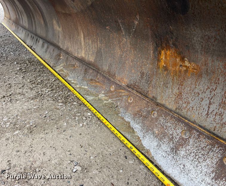 image for item LD9388 2014 John Deere 770G motor grader