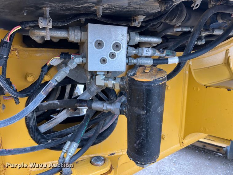 image for item LD9388 2014 John Deere 770G motor grader