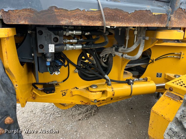 image for item LD9388 2014 John Deere 770G motor grader